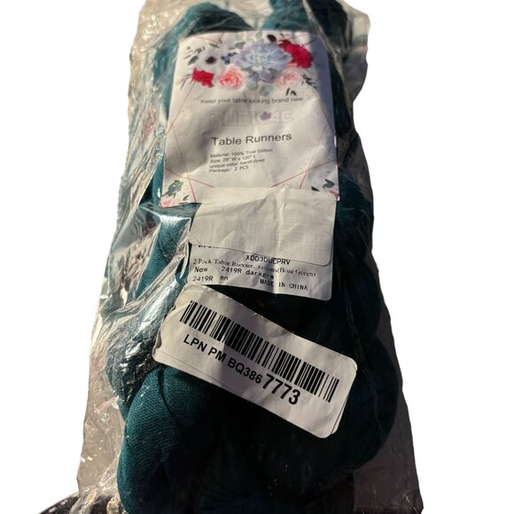 Table Runners by RUCKAE 2 Pack 29x120 inch Dark Green Gauze for Parties Weddings - Picture 5 of 5